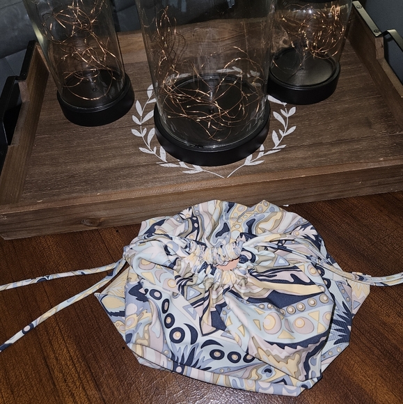 Cult Gaia Aleta Zip Card Case - Picture 8 of 8